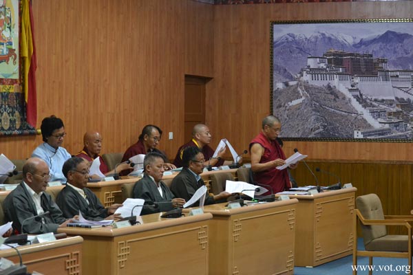 ལྷ་སྲུང་གི་རིགས་རྣམས་ཆོས་ཕྱོགས་མ་གཏོགས་ཆབ་སྲིད་ཀྱི་གནད་དོན་ནང་འཁྲིད་རྒྱུ་མེད་པ་གསུངས་སོང་། ལྷ་སྲུང་གི་རིགས་རྣམས་ཆོས་ཕྱོགས་མ་གཏོགས་ཆབ་སྲིད་ཀྱི་གནད་དོན་ནང་འཁྲིད་རྒྱུ་མེད་པ་གསུངས་སོང་།