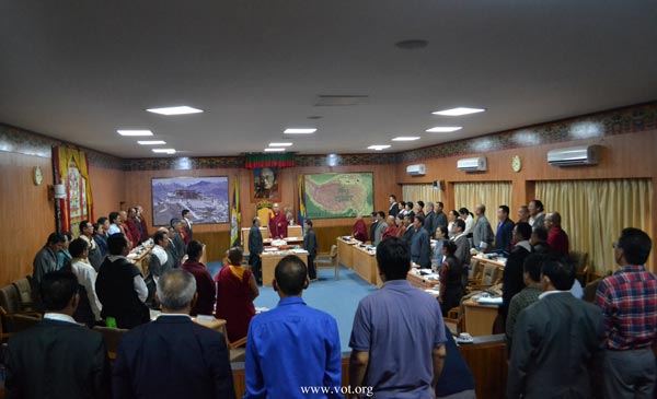 སྐབས་ ༡༦ པའི་གྲོས་ཚོགས་ཚོགས་དུས་གཉིས་པ་དབུ་འཛུགས། སྐབས་ ༡༦ པའི་གྲོས་ཚོགས་ཚོགས་དུས་གཉིས་པ་དབུ་འཛུགས།