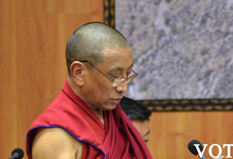 ཆོས་རིག་བཀའ་བློན་མཆོག་བ་ཀུ་ལ་རིན་པོ་ཆེ་མཆོག་གི་འཁྲུངས་སྐར་མཛད་སྒོར་ལྷན་ཞུགས་གནང་པ། ཆོས་རིག་བཀའ་བློན་མཆོག་བ་ཀུ་ལ་རིན་པོ་ཆེ་མཆོག་གི་འཁྲུངས་སྐར་མཛད་སྒོར་ལྷན་ཞུགས་གནང་པ།