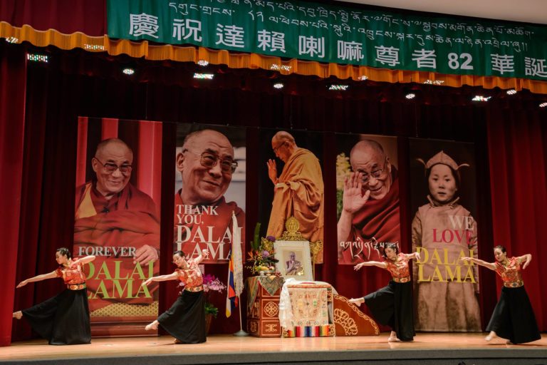 ༸གོང་ས་མཆོག་སླར་ཐེ་ཝན་ནང་ཆིབས་བསྒྱུར་བསྐྱང་ཐུབ་པའི་རེ་བ་ཡོད། ༸གོང་ས་མཆོག་སླར་ཐེ་ཝན་ནང་ཆིབས་བསྒྱུར་བསྐྱང་ཐུབ་པའི་རེ་བ་ཡོད།