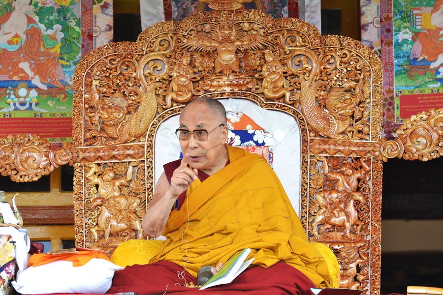 ༸གོང་ས་མཆོག་གིས་ནང་པས་རིགས་རུས་དབྱེ་འབྱེད་བྱེད་ན་སངས་རྒྱས་ཀྱི་ཞབས་འདྲེན་རེད་ཅེས་བཀའ་བསྩལ་བ། ༸གོང་ས་མཆོག་གིས་ནང་པས་རིགས་རུས་དབྱེ་འབྱེད་བྱེད་ན་སངས་རྒྱས་ཀྱི་ཞབས་འདྲེན་རེད་ཅེས་བཀའ་བསྩལ་བ།