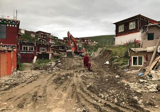 གསེར་རྟ་བླ་རུང་ཆོས་སྒར་གྱི་གྲྭ་བཙུན་ཚོ་སྡོད་གནས་མེད་པའི་ཐོག་སེམས་ཁམས་ལ་དཀའ་ངལ་ཆེན་པོ་འཕྲད་བཞིན་ཡོད་པ་རེད་འདུག གསེར་རྟ་བླ་རུང་ཆོས་སྒར་གྱི་གྲྭ་བཙུན་ཚོ་སྡོད་གནས་མེད་པའི་ཐོག་སེམས་ཁམས་ལ་དཀའ་ངལ་ཆེན་པོ་འཕྲད་བཞིན་ཡོད་པ་རེད་འདུག