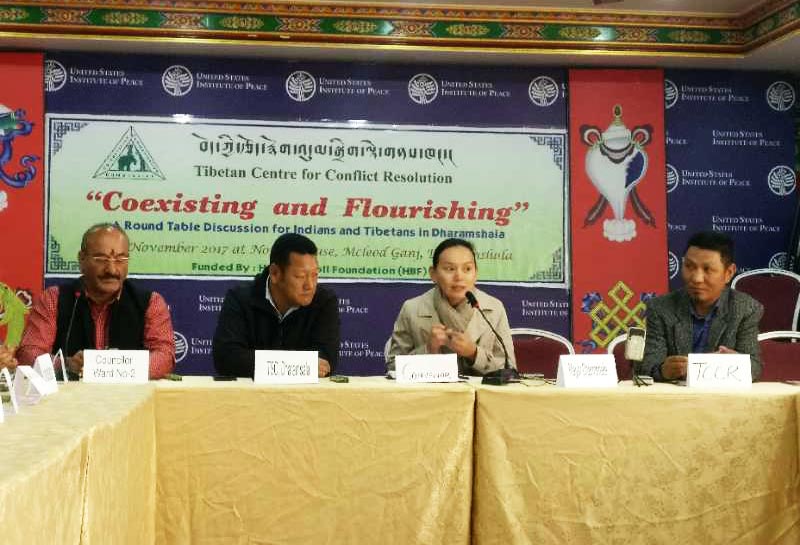 དྷ་ས་གྲོང་སྡེ་ཡར་རྒྱས་དང་འབྲེལ་བའི་གྲོས་བསྡུར་ལྷན་ཚོགས་ཚོགས་གནང་སོང་། དྷ་ས་གྲོང་སྡེ་ཡར་རྒྱས་དང་འབྲེལ་བའི་གྲོས་བསྡུར་ལྷན་ཚོགས་ཚོགས་གནང་སོང་།