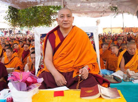 གནས་མཆོག་རྡོ་རྗེ་གདན་དུ་སྔ་འགྱུར་རྙིང་མའི་དབུ་འཛིན་ཁྲི་རབས་བདུན་པའི་ཁྲི་འདོན་མཛད་སྒོ་གནང་བ། གནས་མཆོག་རྡོ་རྗེ་གདན་དུ་སྔ་འགྱུར་རྙིང་མའི་དབུ་འཛིན་ཁྲི་རབས་བདུན་པའི་ཁྲི་འདོན་མཛད་སྒོ་གནང་བ།