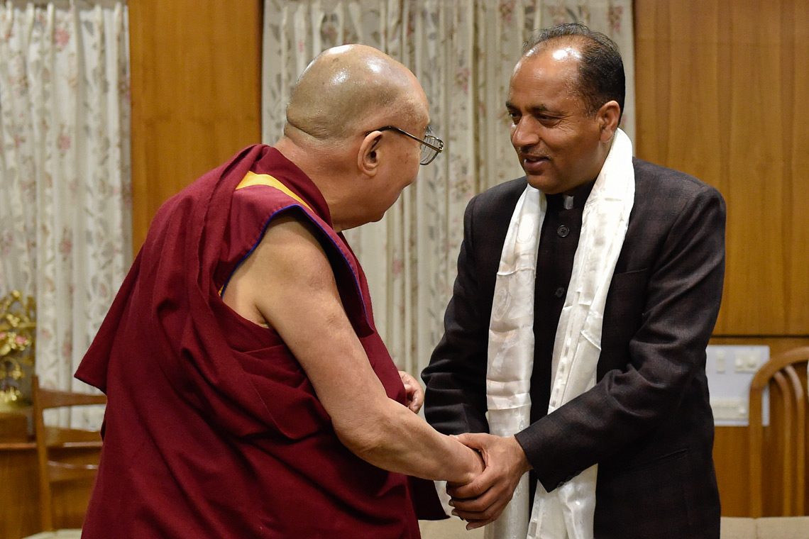 སྐུ་ཞབས་ཇ་ཡ་རཱམ་ཋཱ་ཀུར་མཆོག་ཧི་མཱ་ཅལ་མངའ་སྡེའི་སྤྱི་ཁྱབ་བློན་ཆེན་འཁོད་རྗེས་དེ་རིང་༸གོང་ས་མཆོག་ལ་མཇལ་བཅར་ཐོག་མ་ཞུས་པ། སྐུ་ཞབས་ཇ་ཡ་རཱམ་ཋཱ་ཀུར་མཆོག་ཧི་མཱ་ཅལ་མངའ་སྡེའི་སྤྱི་ཁྱབ་བློན་ཆེན་འཁོད་རྗེས་དེ་རིང་༸གོང་ས་མཆོག་ལ་མཇལ་བཅར་ཐོག་མ་ཞུས་པ།