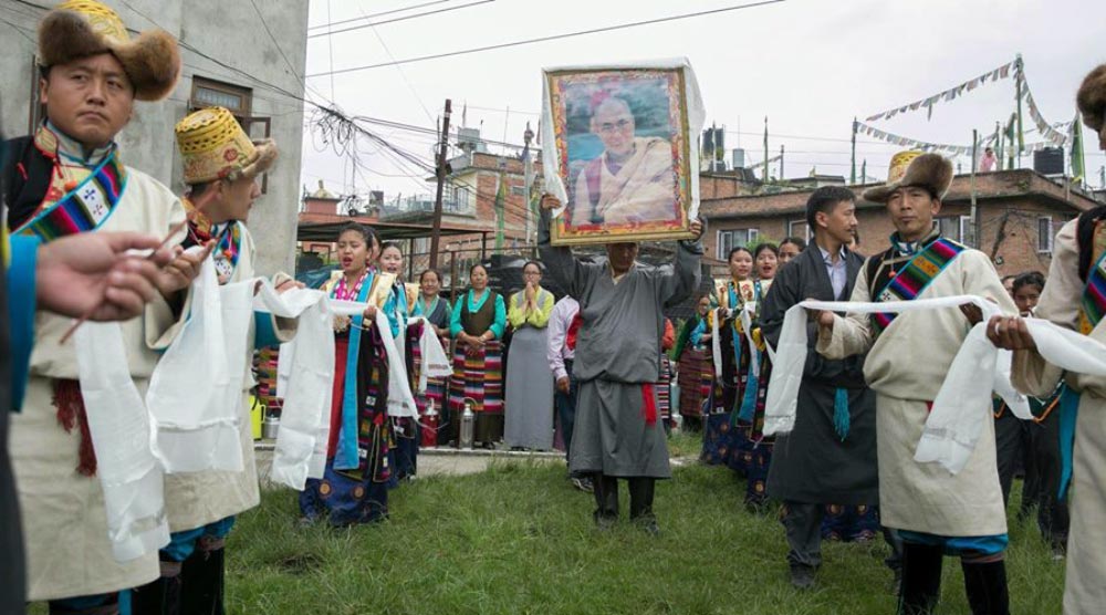 འདི་ལོ་བལ་ཡུལ་ནང་༸སྐུའི་འཁྲུངས་སྐར་སྲུང་བརྩི་གང་ལེགས་ཞུས་ཐུབ་པ་བྱུང་འདུག འདི་ལོ་བལ་ཡུལ་ནང་༸སྐུའི་འཁྲུངས་སྐར་སྲུང་བརྩི་གང་ལེགས་ཞུས་ཐུབ་པ་བྱུང་འདུག