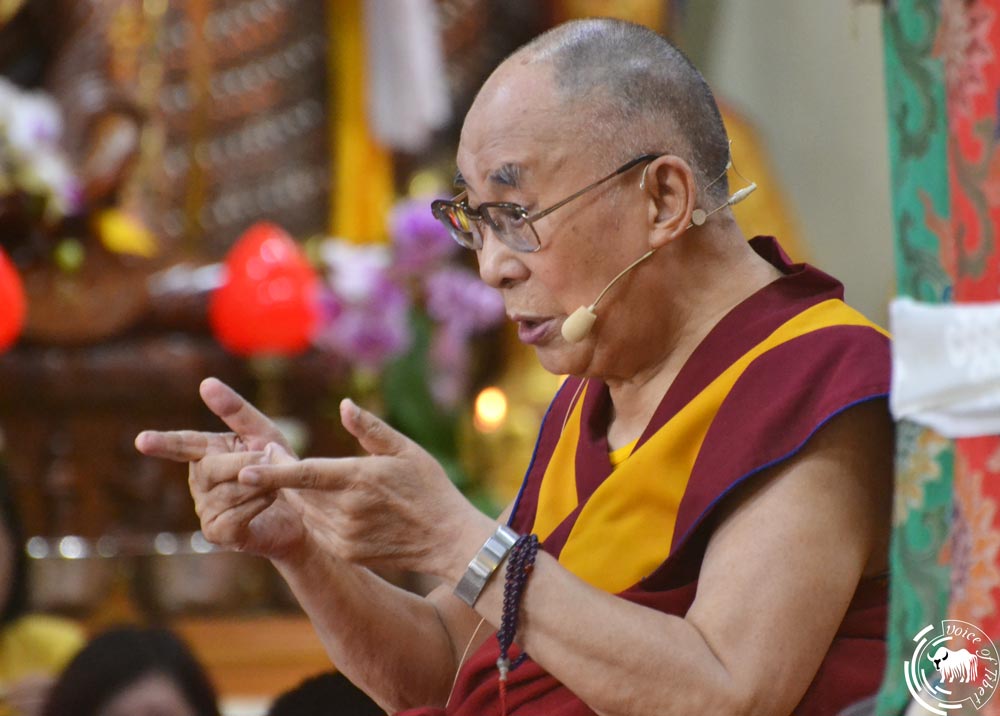 ༸གོང་ས་མཆོག་ཆ་རྐྱེན་གཉིས་ཀྱི་ཐོག་ནས་རྒྱ་ནག་ལ་ཕེབས་འདོད་ཡོད་ཅེས་བཀའ་བསྩལ་བ། ༸གོང་ས་མཆོག་ཆ་རྐྱེན་གཉིས་ཀྱི་ཐོག་ནས་རྒྱ་ནག་ལ་ཕེབས་འདོད་ཡོད་ཅེས་བཀའ་བསྩལ་བ།